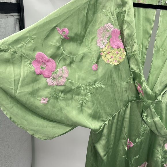 Asos Curve Design Green Floral Satin Kimono Dress Size 18 - Picture 7 of 11
